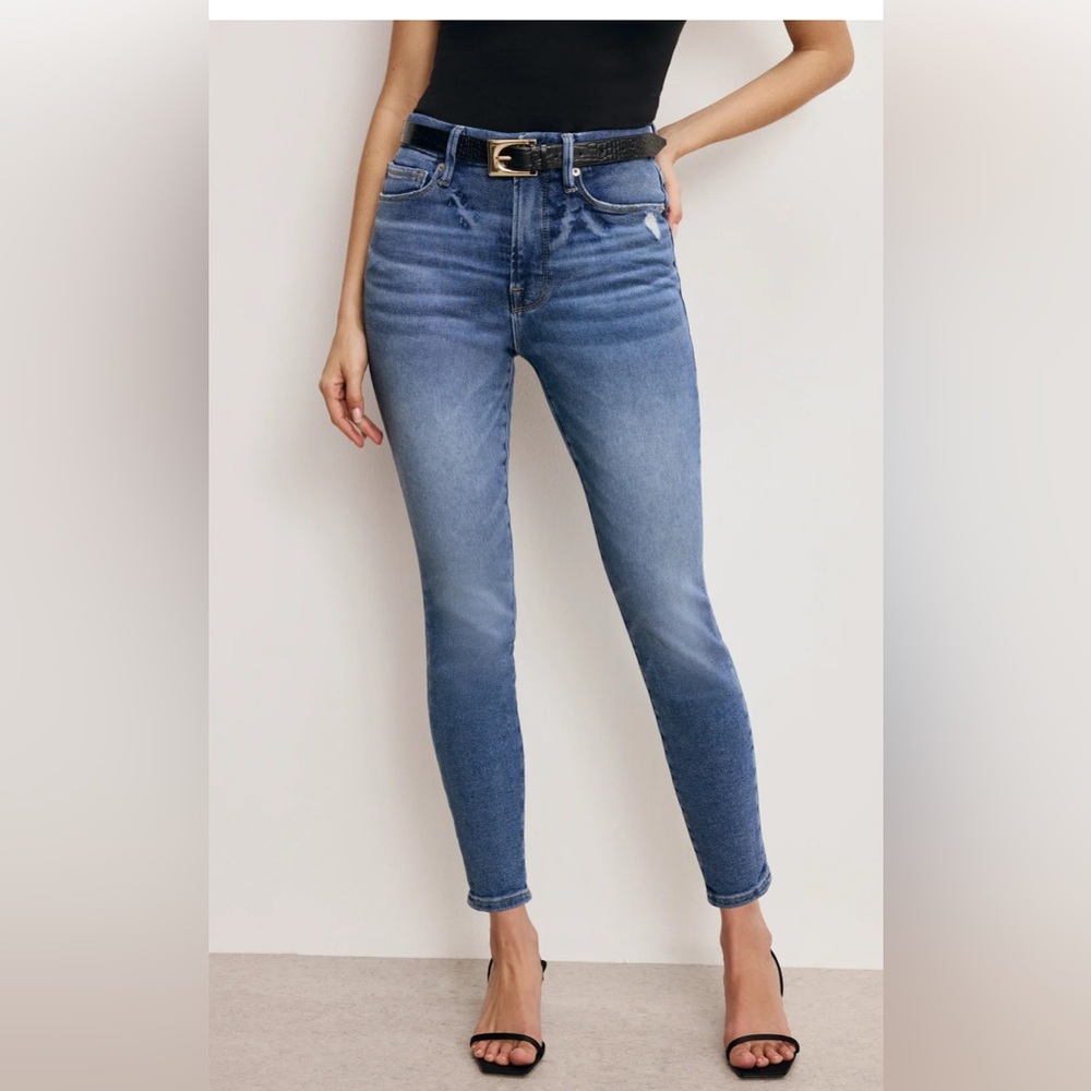 NWOT SZ 14/32 Good American Good Waist cropped jeans with unfinished cuffs